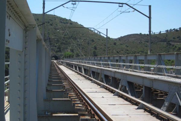 infraestructuras-ferroviarias-colera3